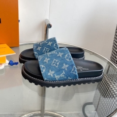 Louis Vuitton Slippers